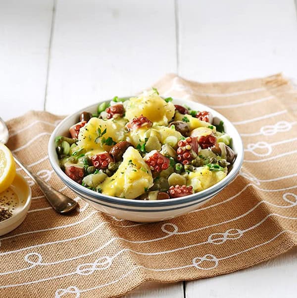 Πατατοσαλατα με χταποδι